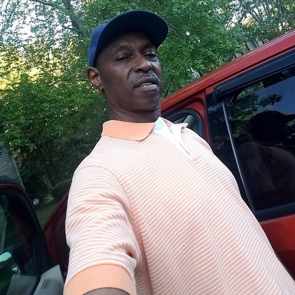 Meet your Posher, Lorenzo - Picture 1 of 1